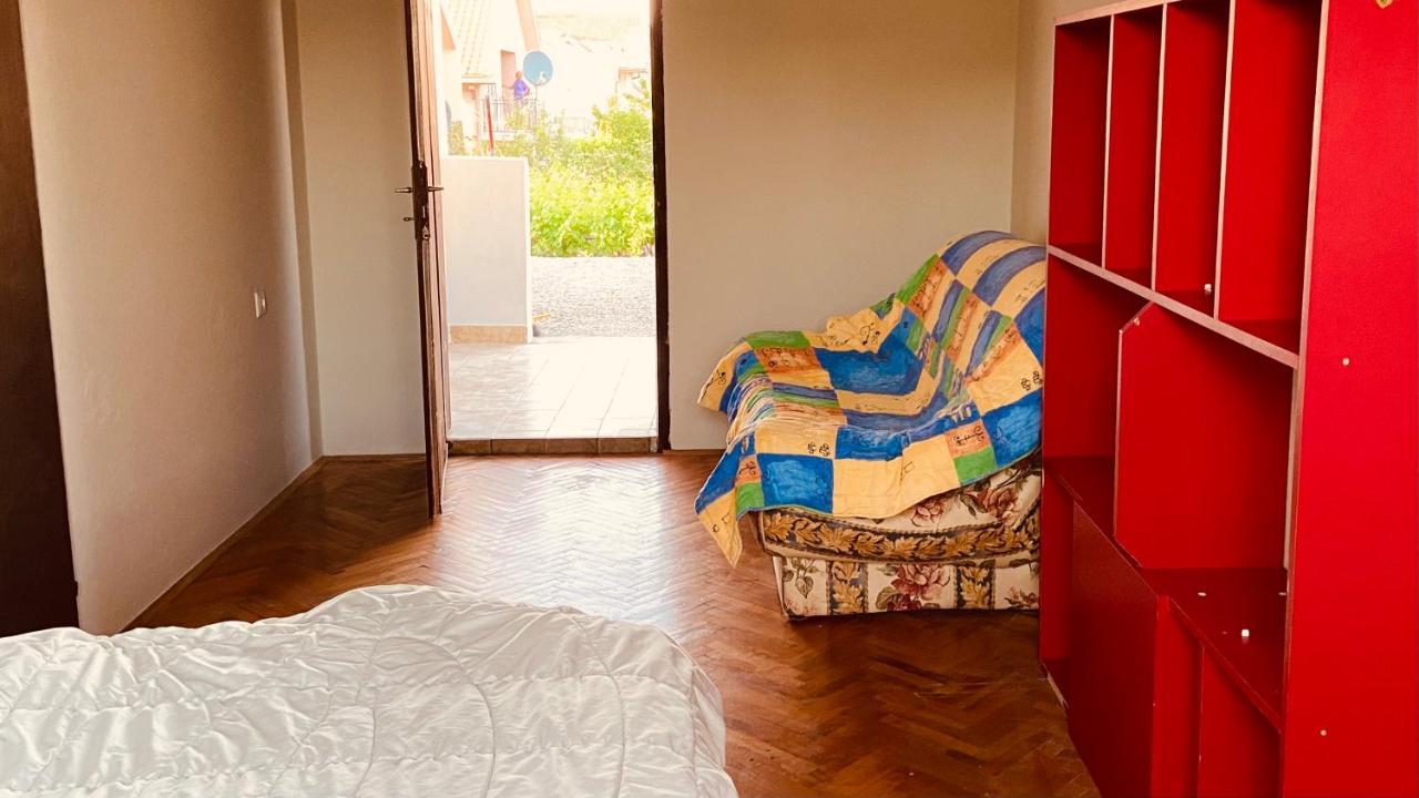 Garden View Guestroom Podgorica Bagian luar foto